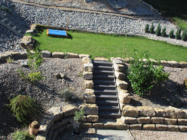 Garten mit grün in der mitte